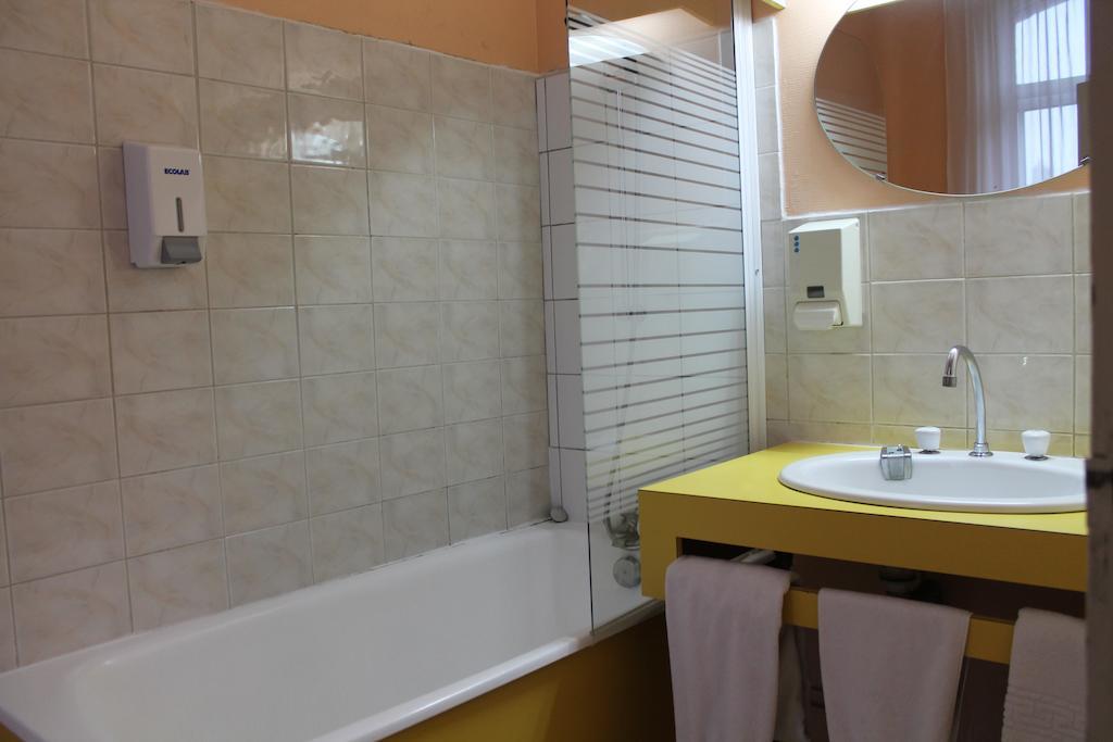 Hotel Napoleon Cherbourg-en-Cotentin Quarto foto